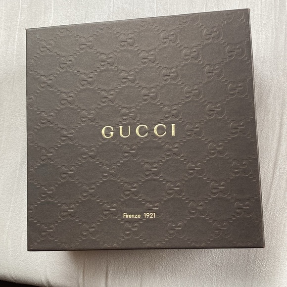 Cucci men’s hat with the original box - Picture 5 of 6